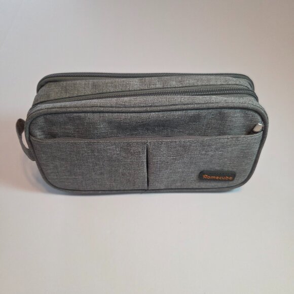 Like New - Homecube Multi-Compartment Gray Organizer Case, Textured Soft-Canvas - Picture 2 of 10